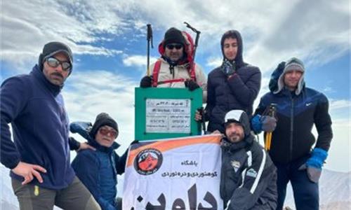 صعود به قله شیرباد